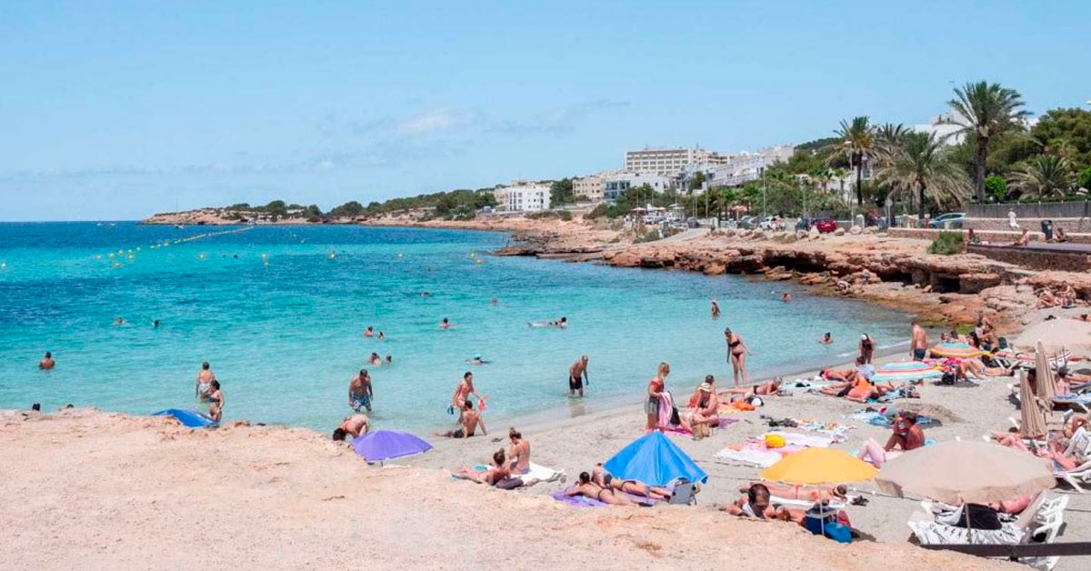 calas playas ibiza calo des moro