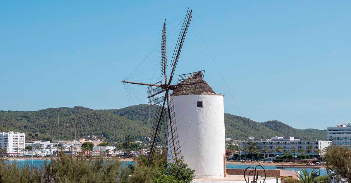 centro cultural punta moli san antonio